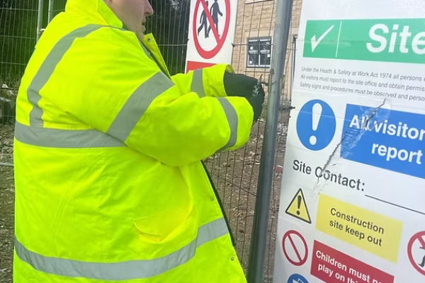 Key Holding Blackburn